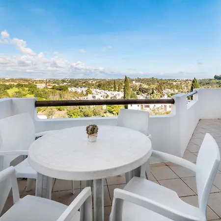 Daire Our House In Clube *