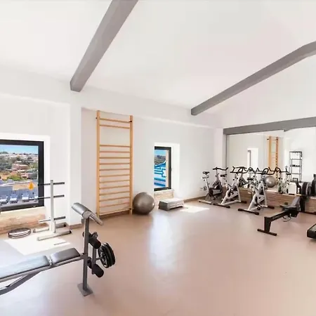 Our House In Clube Апартаменты